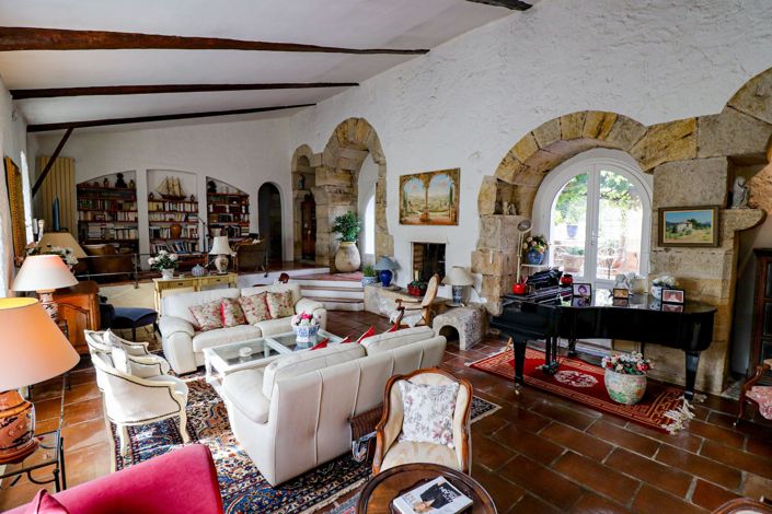 Image No.16-5 Bed House for sale