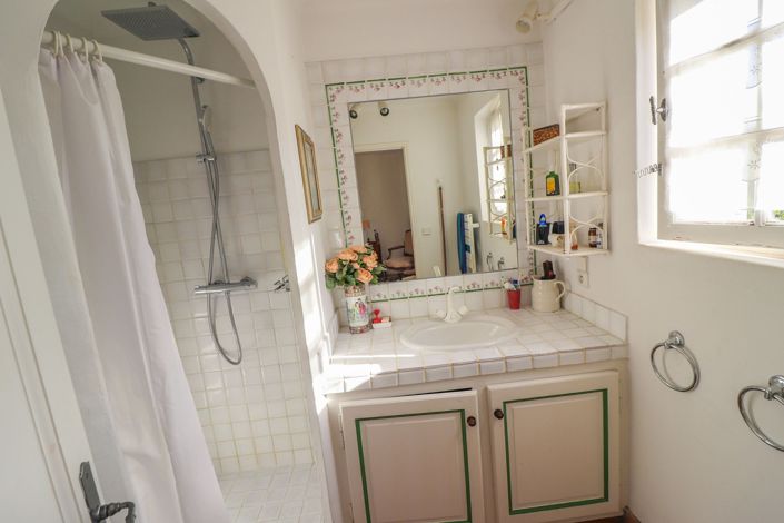 Image No.22-5 Bed House for sale