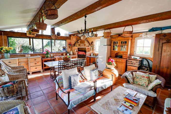 Image No.28-5 Bed House for sale