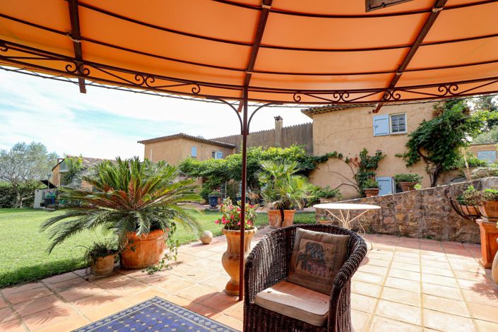 Image No.42-5 Bed House for sale