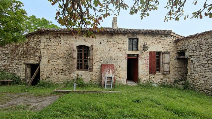 Image No.8-3 Bed House for sale