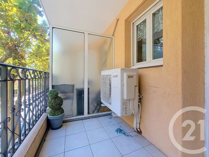 Image No.11-3 Bed Apartment for sale