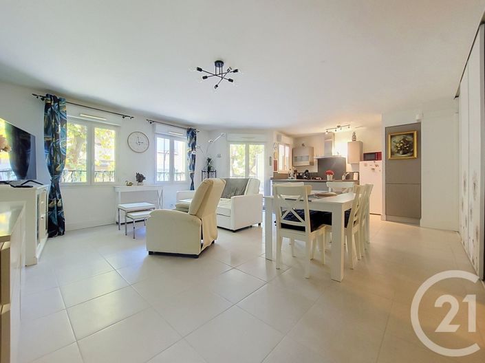 Image No.2-3 Bed Apartment for sale
