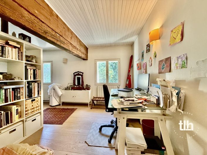 Image No.15-5 Bed House for sale