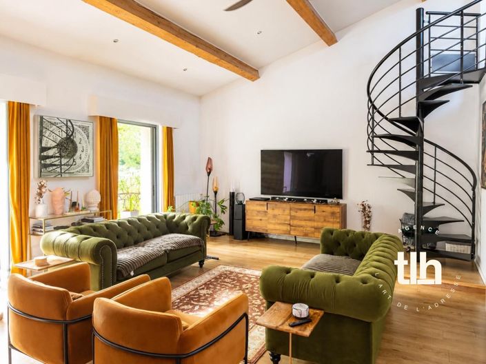 Image No.2-4 Bed Property for sale