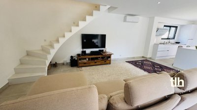 abof50djznpq2hxp11