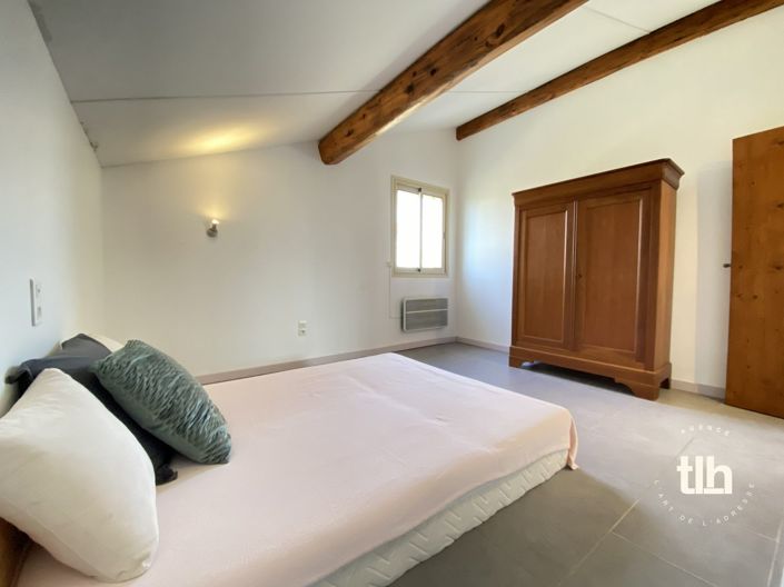 Image No.15-4 Bed House for sale