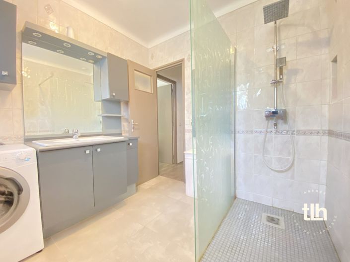Image No.11-4 Bed House for sale