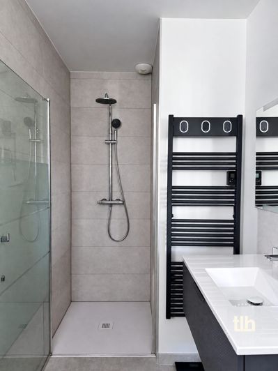 Image No.10-3 Bed House for sale