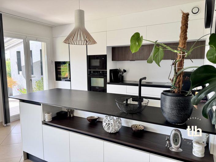 Image No.5-3 Bed House for sale