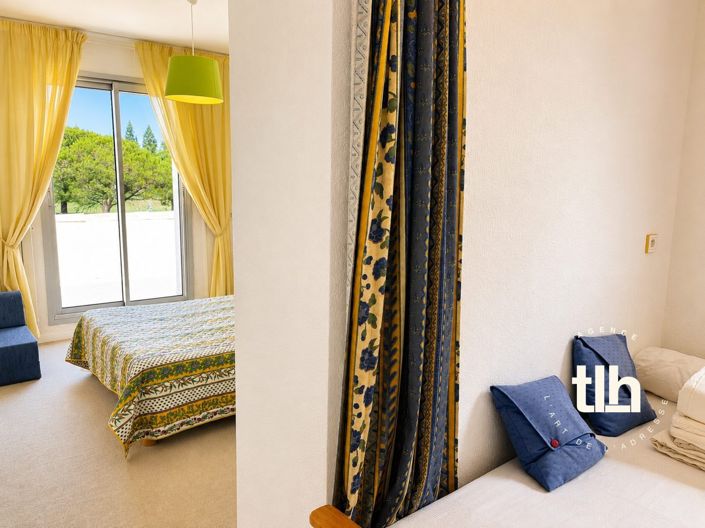 Image No.20-4 Bed House for sale