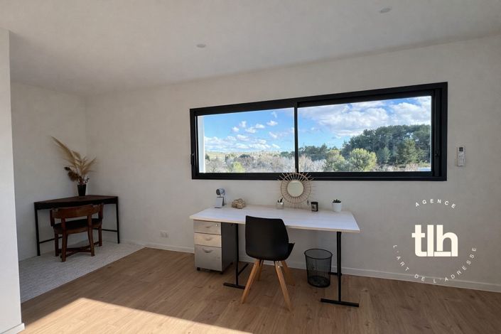 Image No.16-4 Bed House for sale