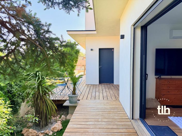 Image No.25-4 Bed House for sale