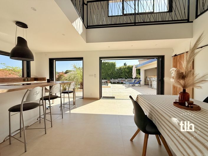 Image No.7-4 Bed House for sale