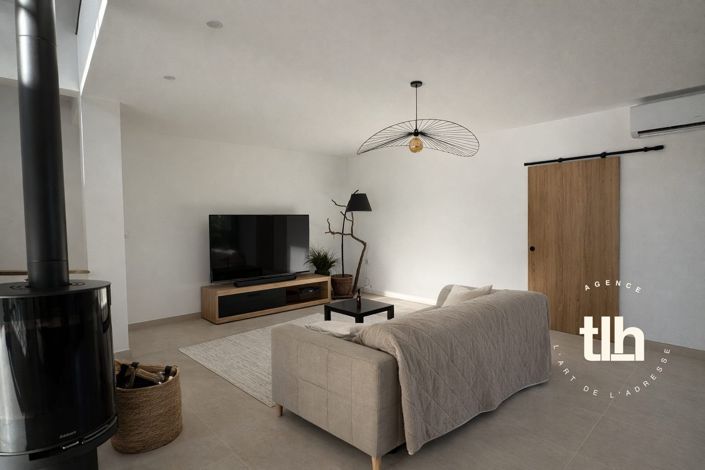 Image No.9-4 Bed House for sale