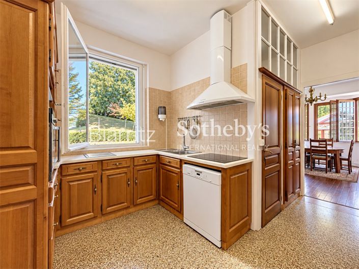 Image No.18-7 Bed House for sale