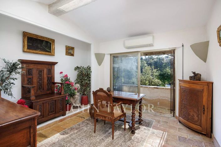 Image No.13-4 Bed House for sale
