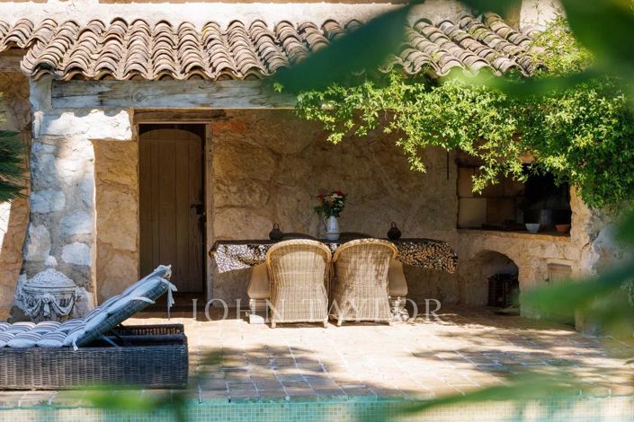 Image No.18-4 Bed House for sale
