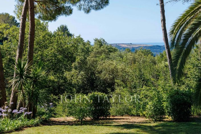 Image No.4-4 Bed House for sale
