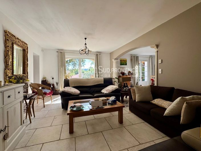 Image No.23-4 Bed House for sale