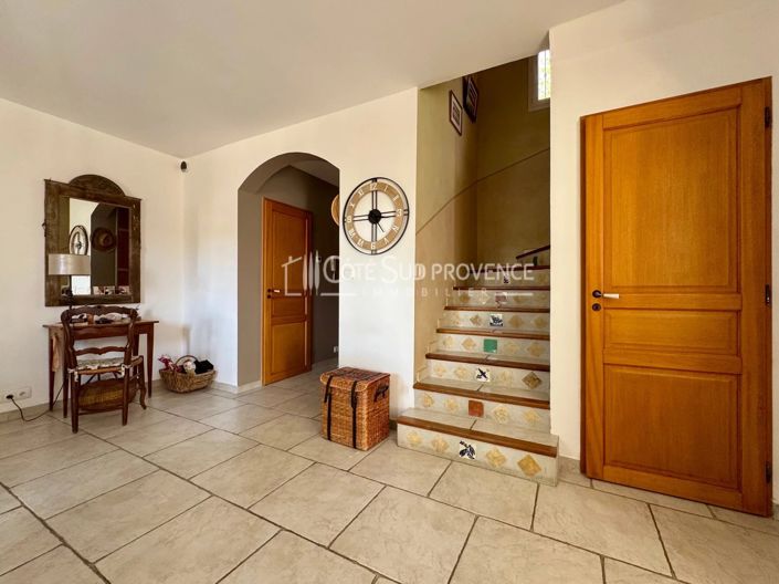 Image No.30-4 Bed House for sale