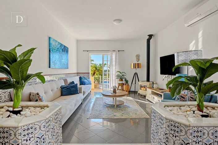 Image No.2-9 Bed House for sale