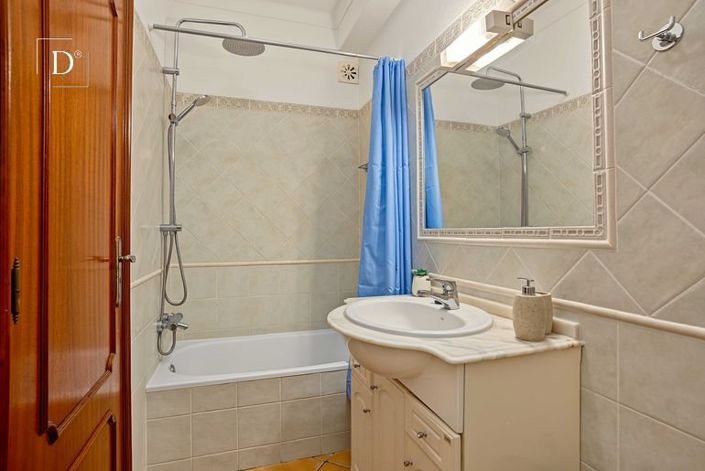 Image No.37-9 Bed House for sale