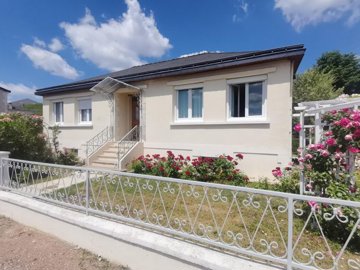 1 - Bourgueil, House