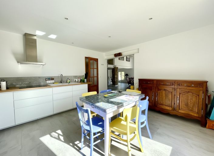 Image No.15-3 Bed House for sale