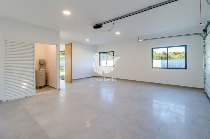 Image No.47-4 Bed House for sale