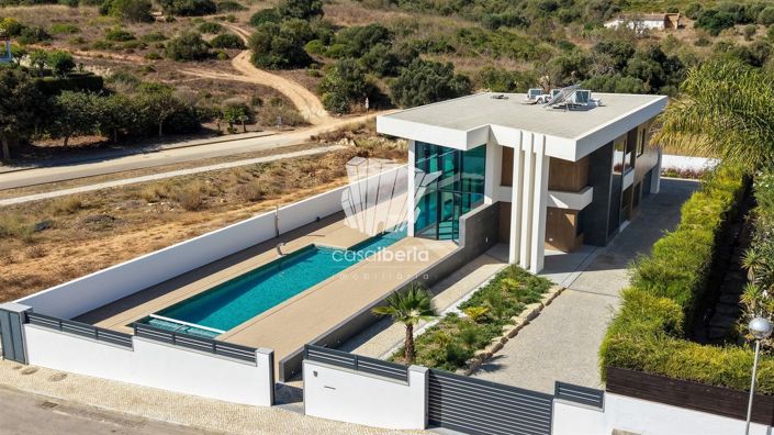 Image No.50-4 Bed House for sale