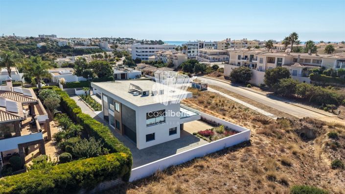 Image No.55-4 Bed House for sale