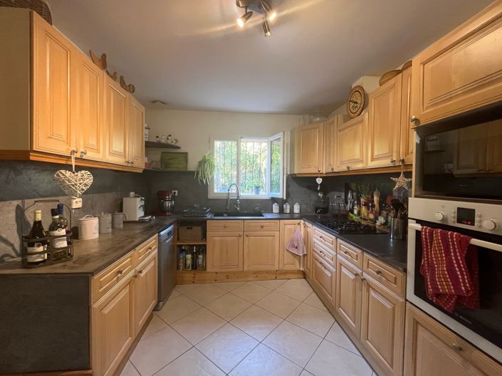 Image No.5-3 Bed House for sale