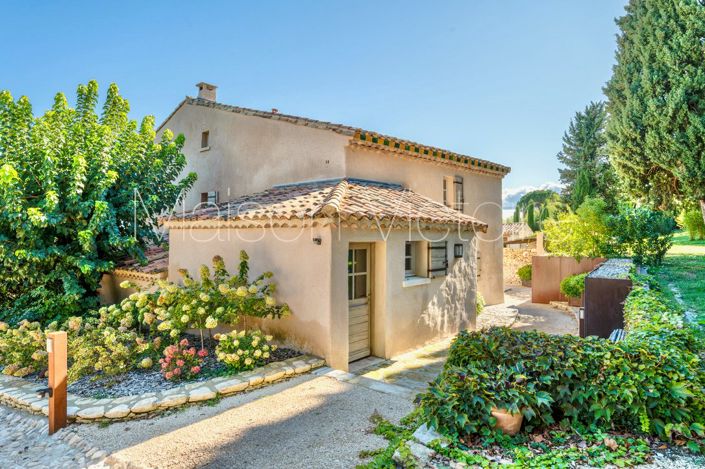 Image No.9-5 Bed House for sale