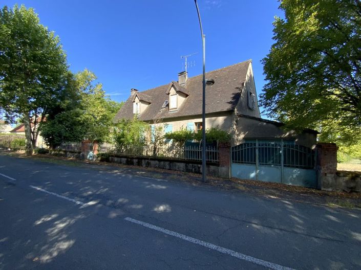 Image No.20-3 Bed Property for sale