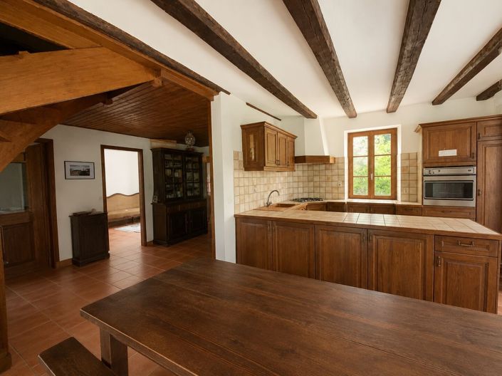 Image No.3-3 Bed Property for sale