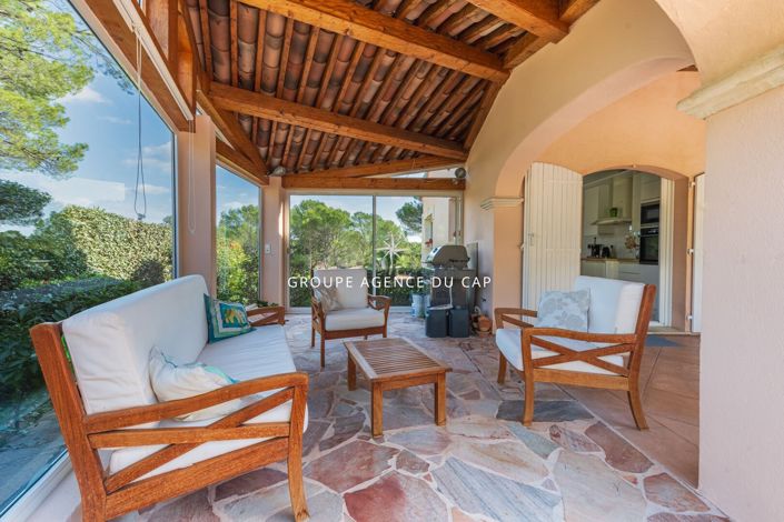 Image No.15-4 Bed House for sale