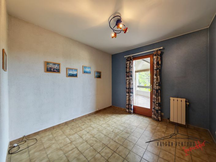 Image No.18-7 Bed House for sale