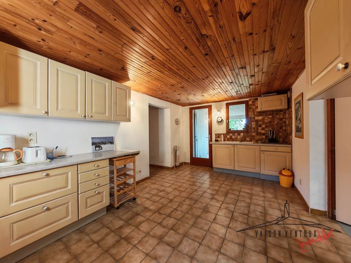 Image No.20-7 Bed House for sale