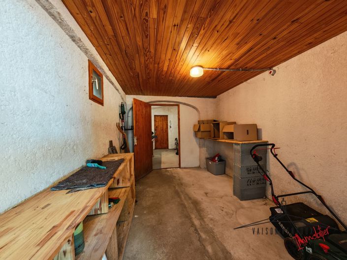 Image No.30-7 Bed House for sale