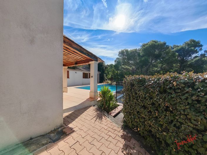 Image No.6-7 Bed House for sale