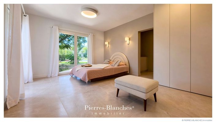 Image No.8-4 Bed House for sale