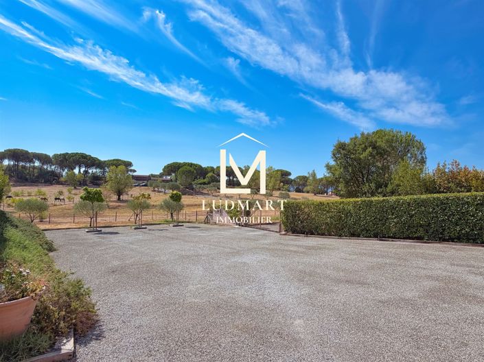 Image No.34-4 Bed House for sale