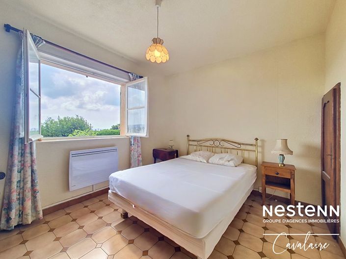 Image No.11-3 Bed House for sale