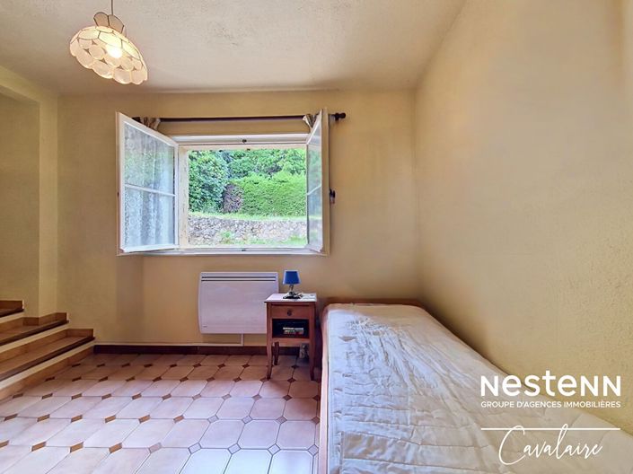 Image No.15-3 Bed House for sale