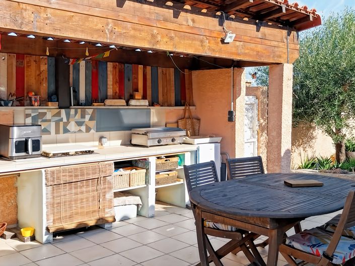Image No.14-3 Bed House for sale
