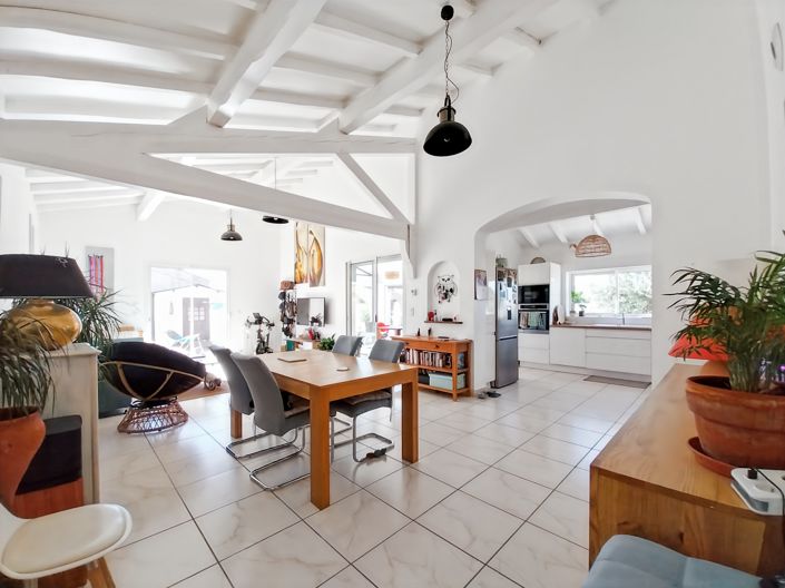 Image No.2-3 Bed House for sale