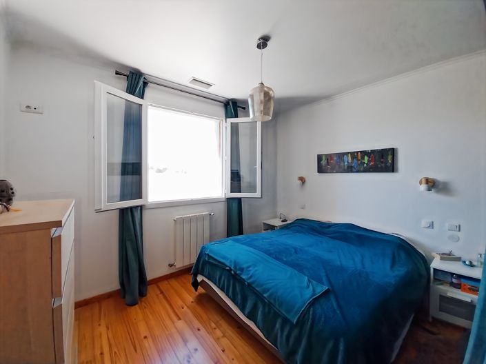Image No.9-3 Bed House for sale