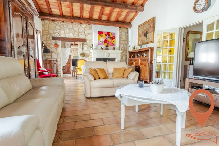 Image No.12-5 Bed House for sale
