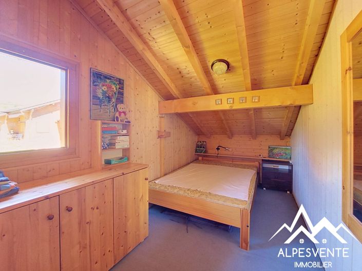 Image No.14-3 Bed House for sale